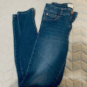 Garage (brand) skinny jeans (jegging) US SIZE 3